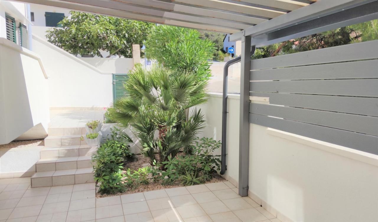 Apartments Riba ヴィス 部屋 写真